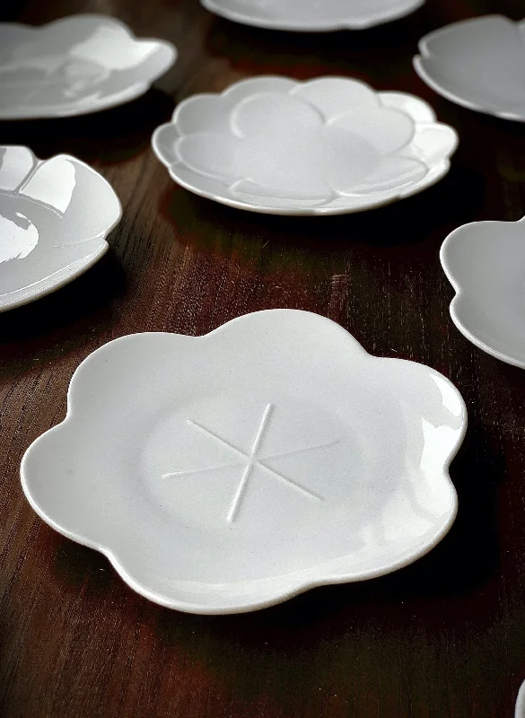 modern stoneware dinnerware set-Kotohana Jasmine Plate