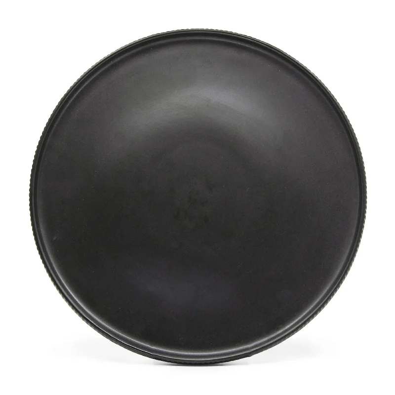 holiday-themed dinnerware set-Brae Dinner Plate 27cm - Black