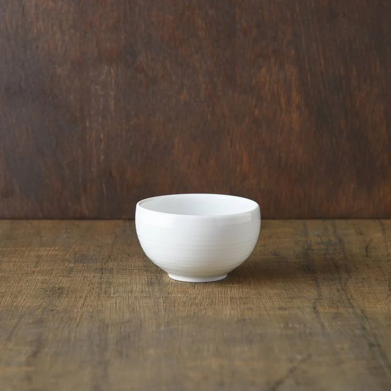 trendy mugs for morning coffee rituals-Oda Pottery: Kushime Porcelain Sencha Cup for Tea Tasting