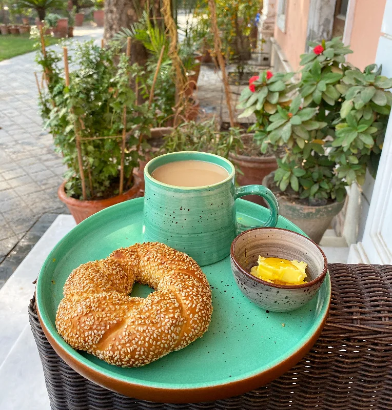 best dinnerware for everyday use-Sea green Vigo mug & 10” Hampton plate with a grey dip pot.